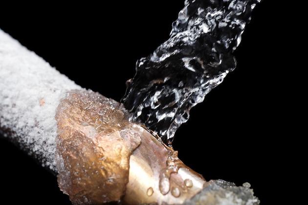 How to thaw any frozen pipe